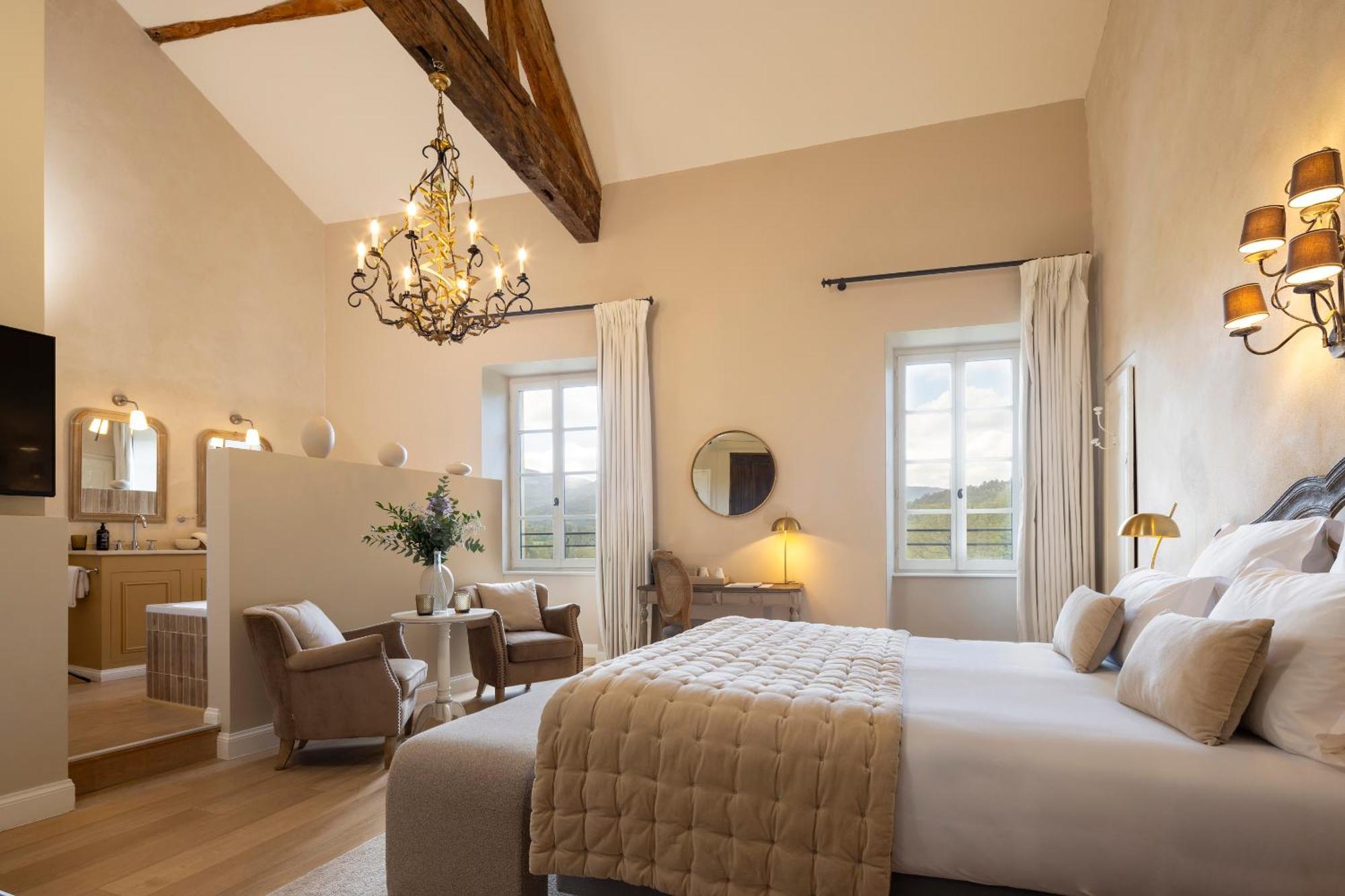 Chateau Les Oliviers De Salettes Charols 外观 照片